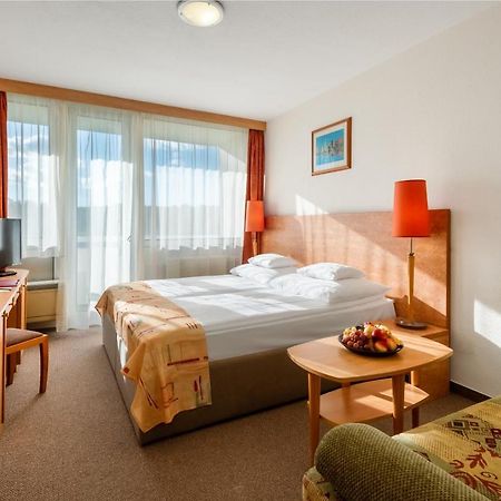 Hunguest Hotel Freya 佐洛卡罗斯 外观 照片