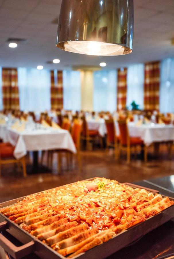 Hunguest Hotel Freya 佐洛卡罗斯 外观 照片
