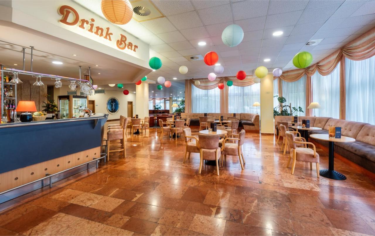 Hunguest Hotel Freya 佐洛卡罗斯 外观 照片