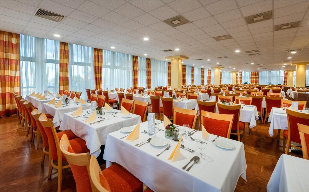 Hunguest Hotel Freya 佐洛卡罗斯 外观 照片