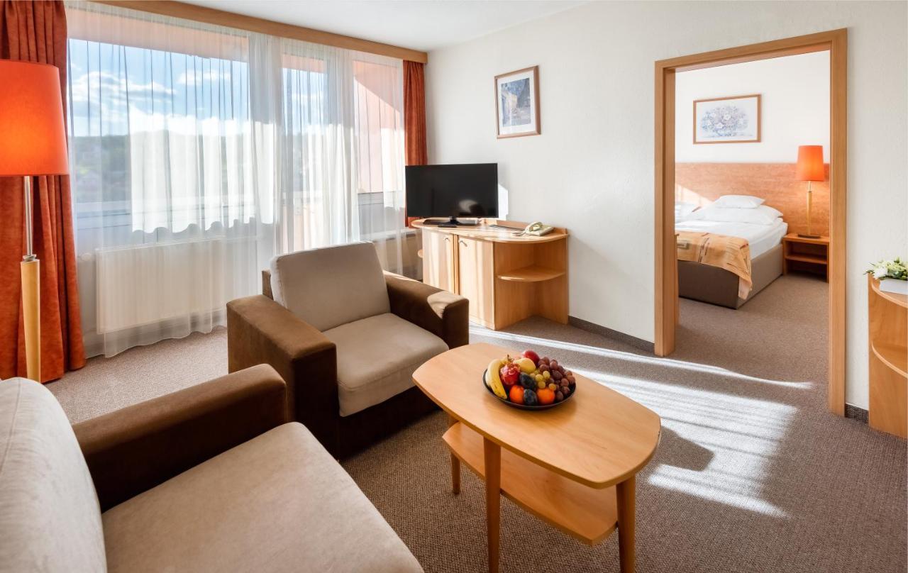 Hunguest Hotel Freya 佐洛卡罗斯 外观 照片